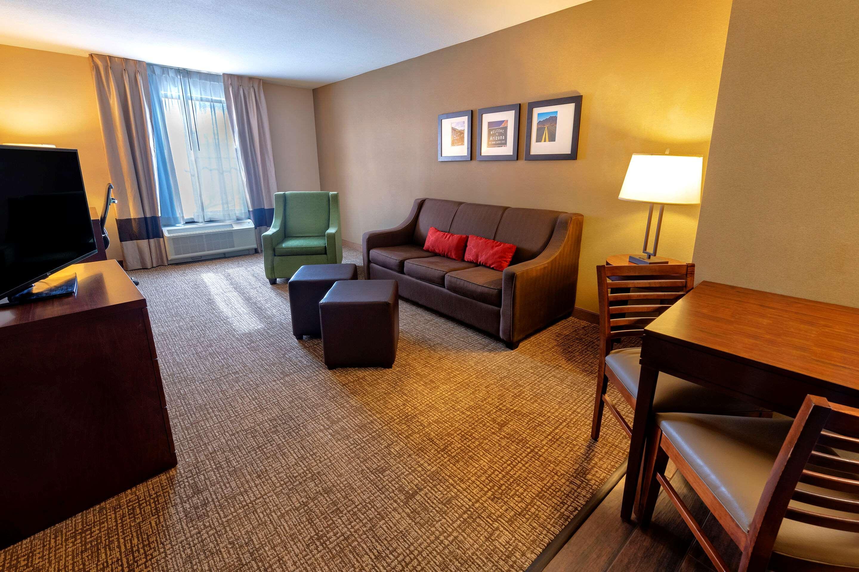 Comfort Suites Goodyear-West Phoenix Extérieur photo