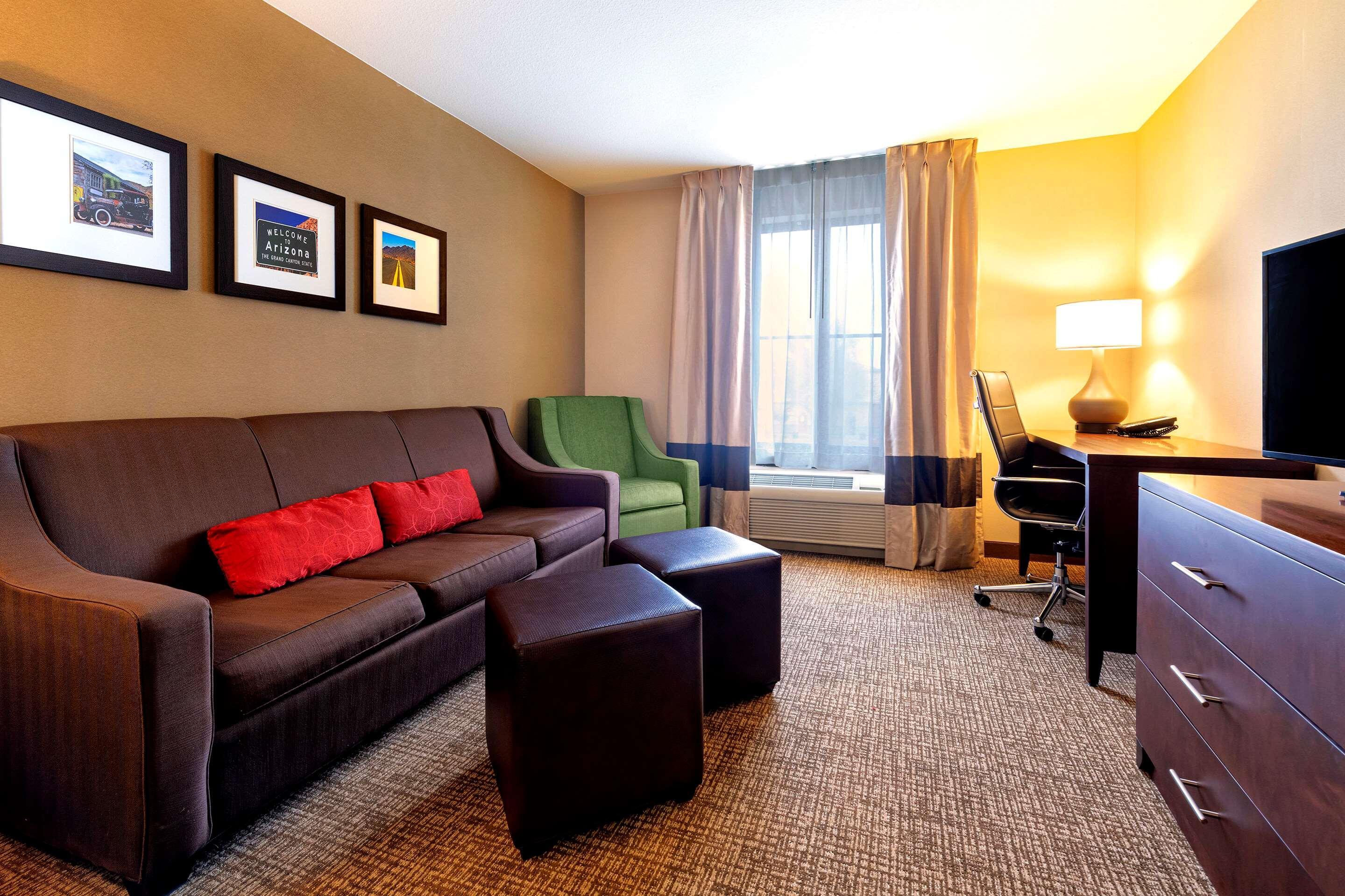 Comfort Suites Goodyear-West Phoenix Extérieur photo